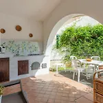 Villa Ellie - 100m From The
