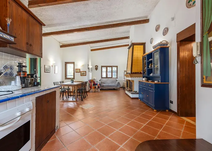Villa Ellie - 100m From The